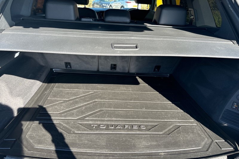 2019 (19) VOLKSWAGEN TOUAREG 3.0 V6 TDI 4Motion R-Line 5dr Tip Auto 3514838