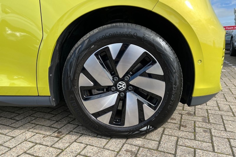 2023 (73) VOLKSWAGEN ID. BUZZ 150kW Life Pro 77kWh 5dr Auto 3505106