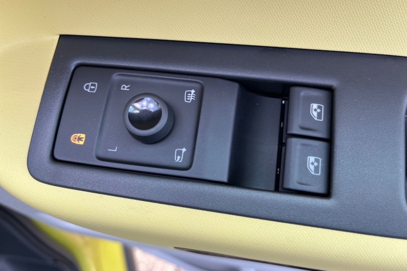 2023 (73) VOLKSWAGEN ID. BUZZ 150kW Life Pro 77kWh 5dr Auto 3505111