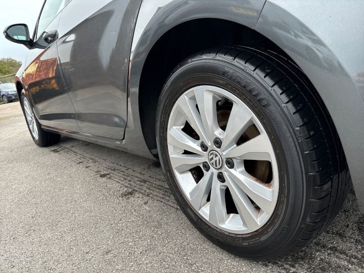 2017 (17) VOLKSWAGEN GOLF 1.4 TSI SE 5dr 3537592