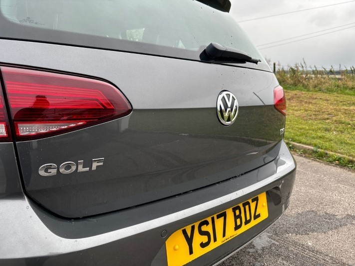 2017 (17) VOLKSWAGEN GOLF 1.4 TSI SE 5dr 3537597