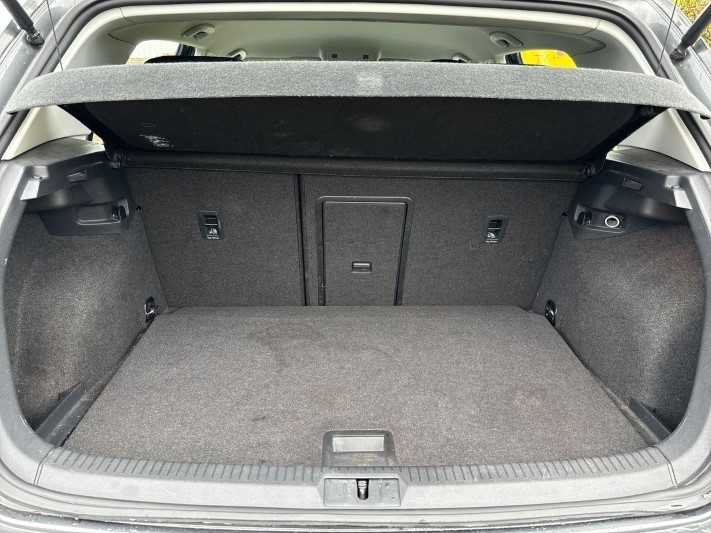 2017 (17) VOLKSWAGEN GOLF 1.4 TSI SE 5dr 3537591