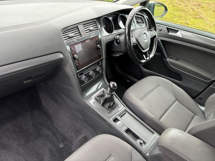 2017 (17) VOLKSWAGEN GOLF 1.4 TSI SE 5dr 3537590