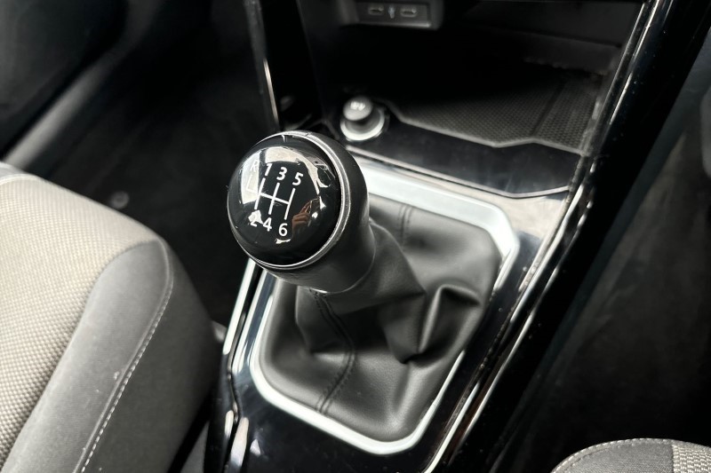 2022 (71) VOLKSWAGEN T-ROC 1.0 TSI 110 Black Edition 5dr 3537077