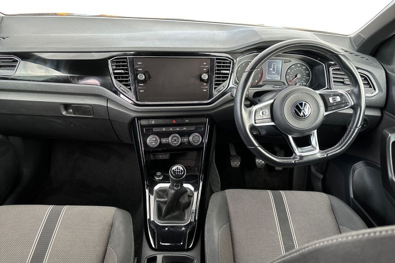 2022 (71) VOLKSWAGEN T-ROC 1.0 TSI 110 Black Edition 5dr 3537062