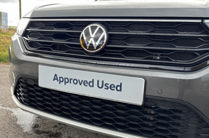 2022 (71) VOLKSWAGEN T-ROC 1.0 TSI 110 Black Edition 5dr 3537084