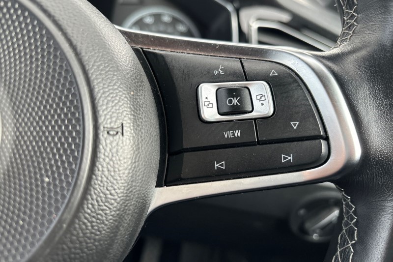 2022 (71) VOLKSWAGEN T-ROC 1.0 TSI 110 Black Edition 5dr 3537072