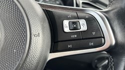 2022 (71) VOLKSWAGEN T-ROC 1.0 TSI 110 Black Edition 5dr 3537072