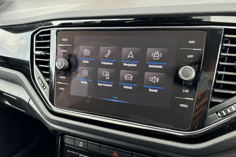 2022 (71) VOLKSWAGEN T-ROC 1.0 TSI 110 Black Edition 5dr 3537074