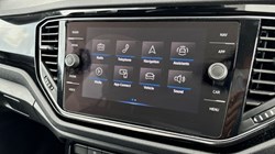 2022 (71) VOLKSWAGEN T-ROC 1.0 TSI 110 Black Edition 5dr 3537074