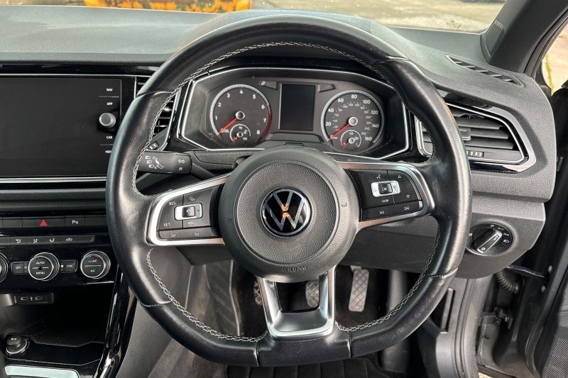 2022 (71) VOLKSWAGEN T-ROC 1.0 TSI 110 Black Edition 5dr 3537070