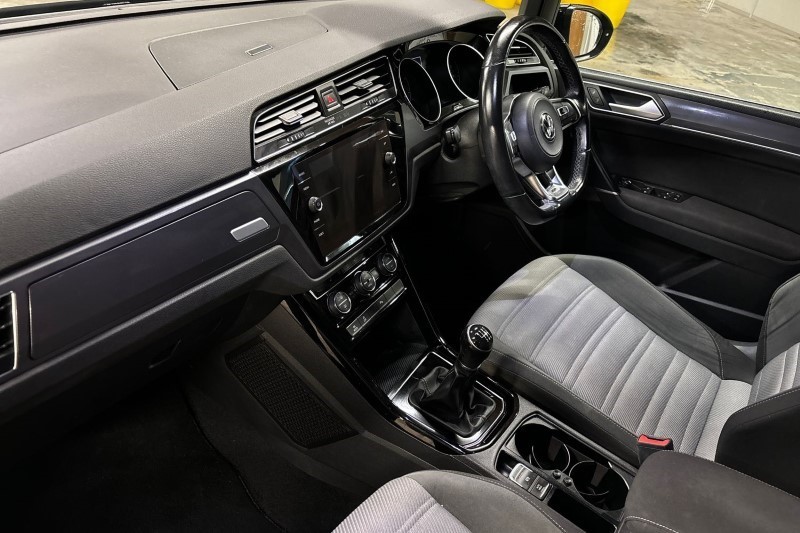2017 (67) VOLKSWAGEN TOURAN 1.4 TSI R-Line 5dr 3554686