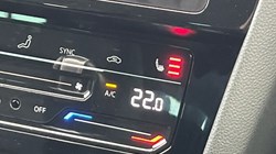 2021 (21) VOLKSWAGEN PASSAT 2.0 TDI EVO SCR R-Line 5dr DSG 3580128