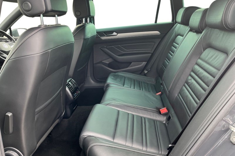 2021 (21) VOLKSWAGEN PASSAT 2.0 TDI EVO SCR R-Line 5dr DSG 3580104