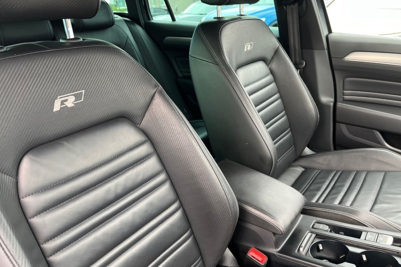 2021 (21) VOLKSWAGEN PASSAT 2.0 TDI EVO SCR R-Line 5dr DSG 3580116