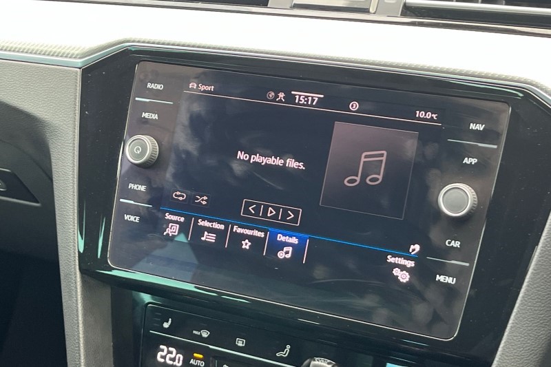 2021 (21) VOLKSWAGEN PASSAT 2.0 TDI EVO SCR R-Line 5dr DSG 3580125