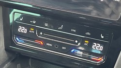 2021 (21) VOLKSWAGEN PASSAT 2.0 TDI EVO SCR R-Line 5dr DSG 3580126