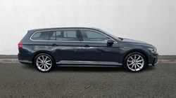 2021 (21) VOLKSWAGEN PASSAT 2.0 TDI EVO SCR R-Line 5dr DSG 3580105