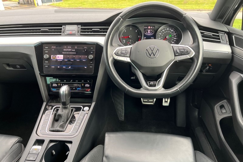 2021 (21) VOLKSWAGEN PASSAT 2.0 TDI EVO SCR R-Line 5dr DSG 3580121