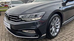 2021 (21) VOLKSWAGEN PASSAT 2.0 TDI EVO SCR R-Line 5dr DSG 3580141