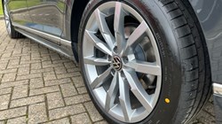 2021 (21) VOLKSWAGEN PASSAT 2.0 TDI EVO SCR R-Line 5dr DSG 3580138