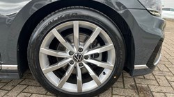 2021 (21) VOLKSWAGEN PASSAT 2.0 TDI EVO SCR R-Line 5dr DSG 3580108
