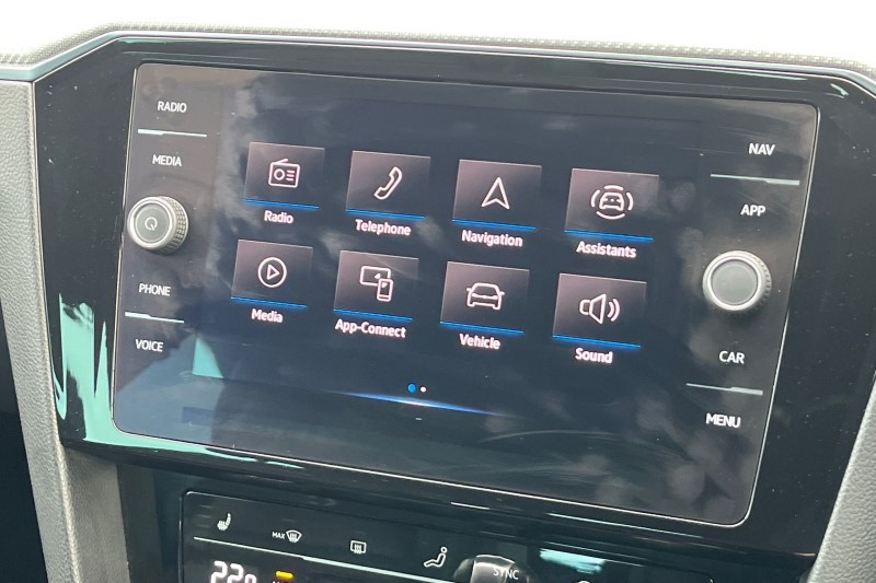 2021 (21) VOLKSWAGEN PASSAT 2.0 TDI EVO SCR R-Line 5dr DSG 3580122