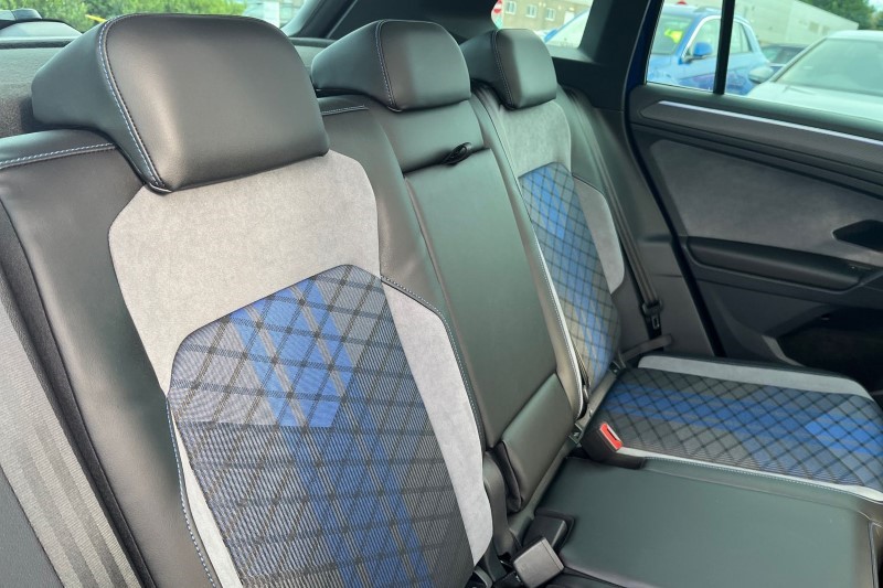 2023 (23) VOLKSWAGEN TIGUAN 2.0 TSI 320 4Motion R 5dr DSG 3578655