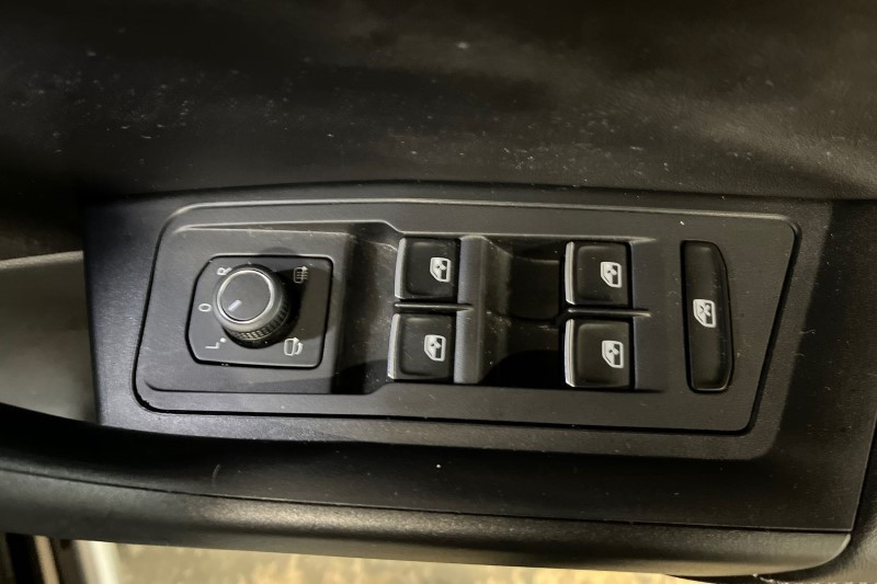 2023 (23) VOLKSWAGEN T-ROC 1.5 TSI EVO R-Line 5dr DSG 3592450