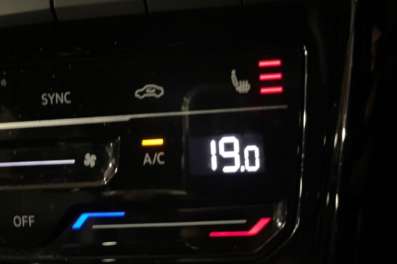 2023 (23) VOLKSWAGEN T-ROC 1.5 TSI EVO R-Line 5dr DSG 3592465