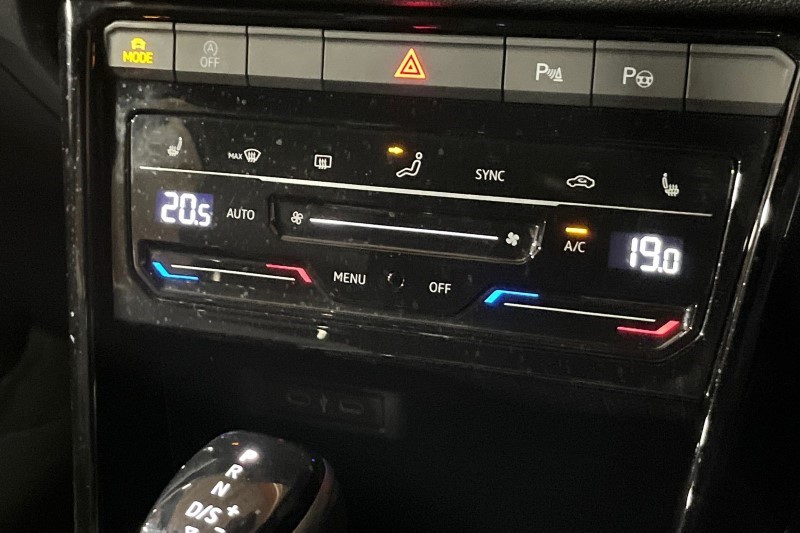 2023 (23) VOLKSWAGEN T-ROC 1.5 TSI EVO R-Line 5dr DSG 3592463