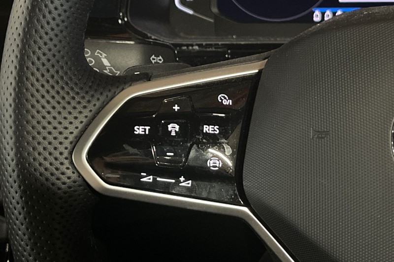 2023 (23) VOLKSWAGEN T-ROC 1.5 TSI EVO R-Line 5dr DSG 3592455