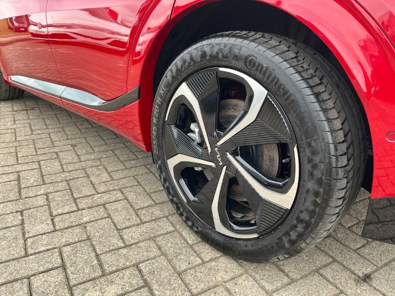 2024 (74) KIA EV6 166kW GT Line S 77.4kWh 5dr Auto 4042738