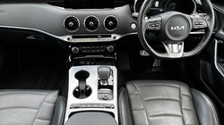2022 (71) KIA STINGER 3.3 T-GDi 361 GT S 5dr Auto 3581563