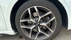 2021 (21) KIA CEED 1.5T GDi ISG GT-Line 5dr 3587326