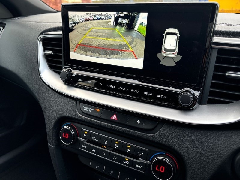 2021 (21) KIA CEED 1.5T GDi ISG GT-Line 5dr 3587341