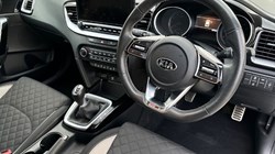 2021 (21) KIA CEED 1.5T GDi ISG GT-Line 5dr 3587328