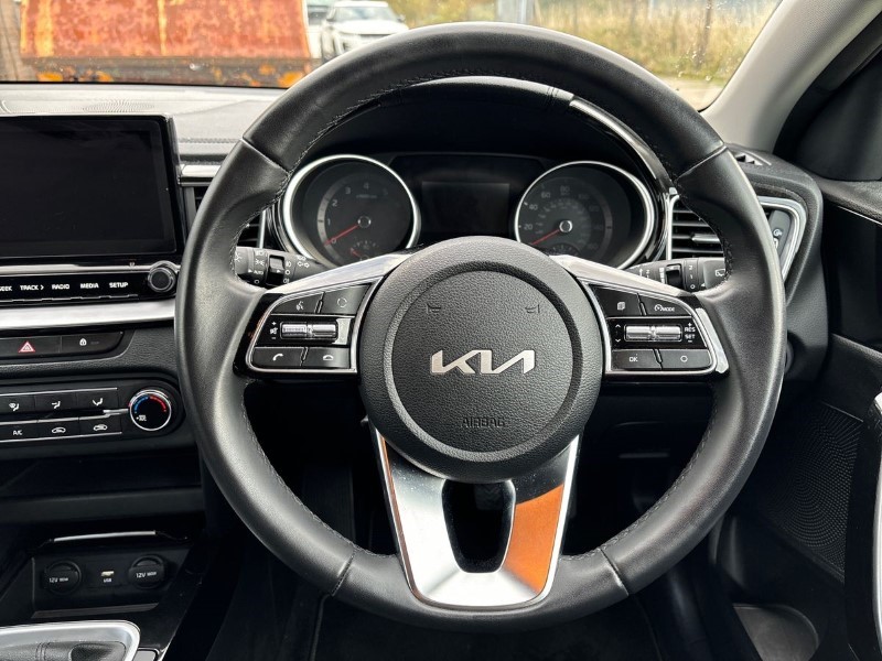 2022 (22) KIA XCEED 1.0T GDi ISG Connect 5dr 3590890