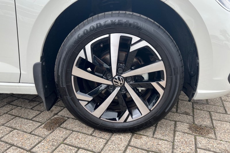 2025 (74) VOLKSWAGEN POLO 1.0 TSI Match 5dr 4334429