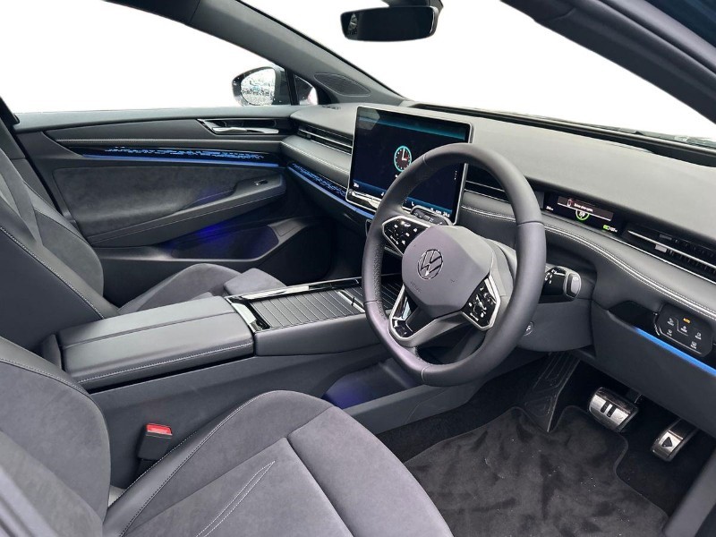 2025 (75) VOLKSWAGEN ID.7 210kW Match Pro Plus 77kWh 5dr Auto 5250603