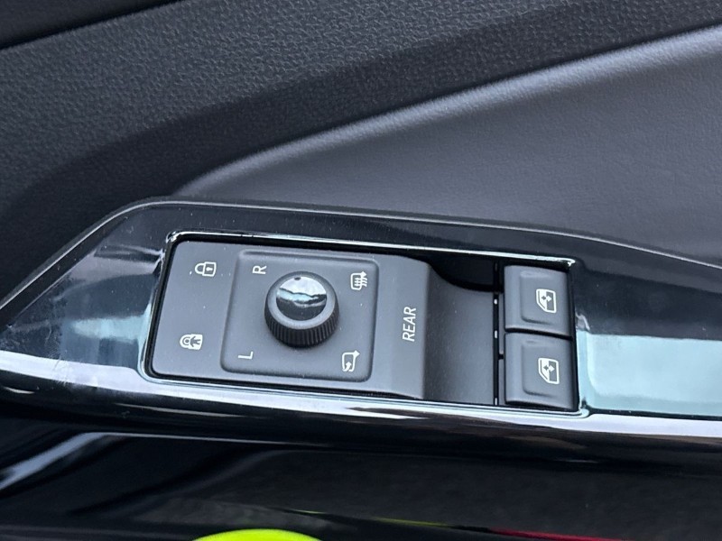 2025 (75) VOLKSWAGEN ID.5 210kW Match Pro 77kWh 5dr Auto 5250578