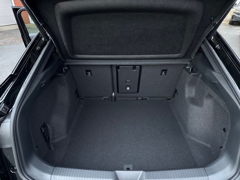 2025 (75) VOLKSWAGEN ID.5 210kW Match Pro 77kWh 5dr Auto 5250574