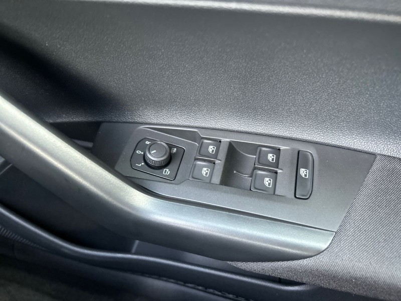 2025 (75) VOLKSWAGEN POLO 1.0 TSI Match 5dr 5250650