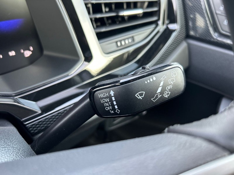 2025 (75) VOLKSWAGEN POLO 1.0 TSI Match 5dr 5250657