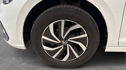 2022 (72) VOLKSWAGEN POLO 1.0 Life 5dr 5229356