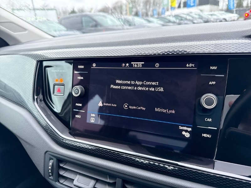 2022 (72) VOLKSWAGEN POLO 1.0 Life 5dr 5230049