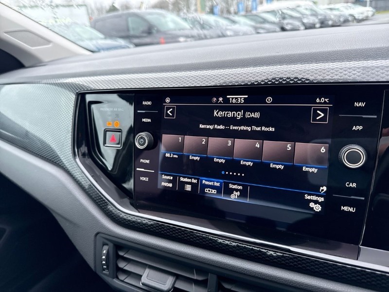 2022 (72) VOLKSWAGEN POLO 1.0 Life 5dr 5230037