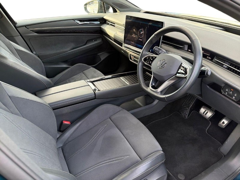 2024 (74) VOLKSWAGEN ID.7 210kW Match Pro 77kWh 5dr Auto 5229843