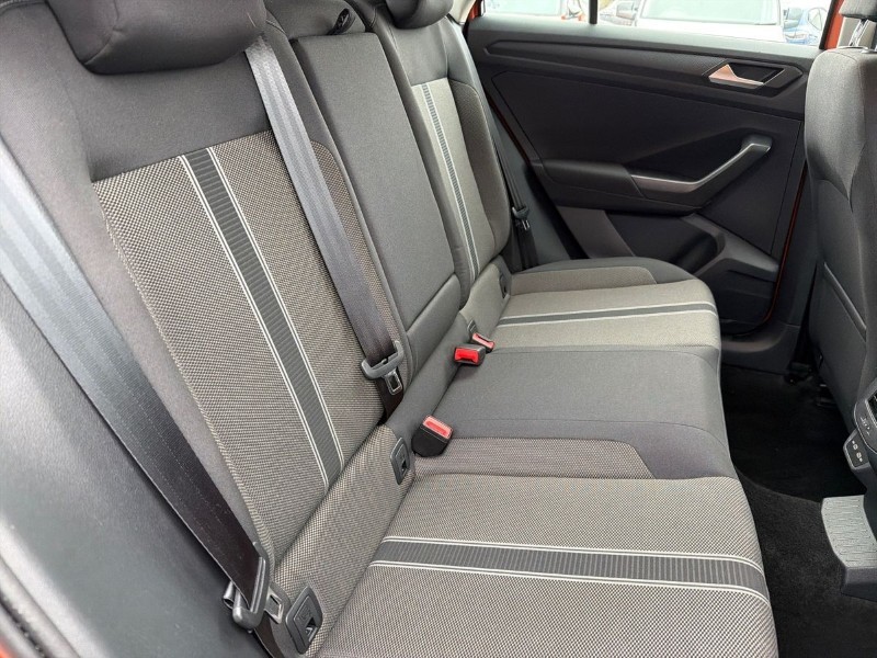 2021 (21) VOLKSWAGEN T-ROC 1.5 TSI EVO SE 5dr 5229630