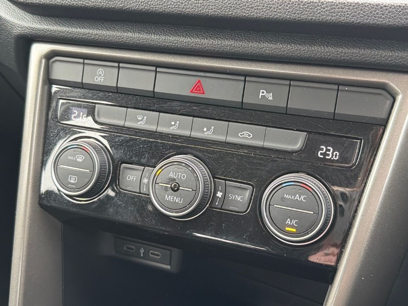 2021 (21) VOLKSWAGEN T-ROC 1.5 TSI EVO SE 5dr 5229625